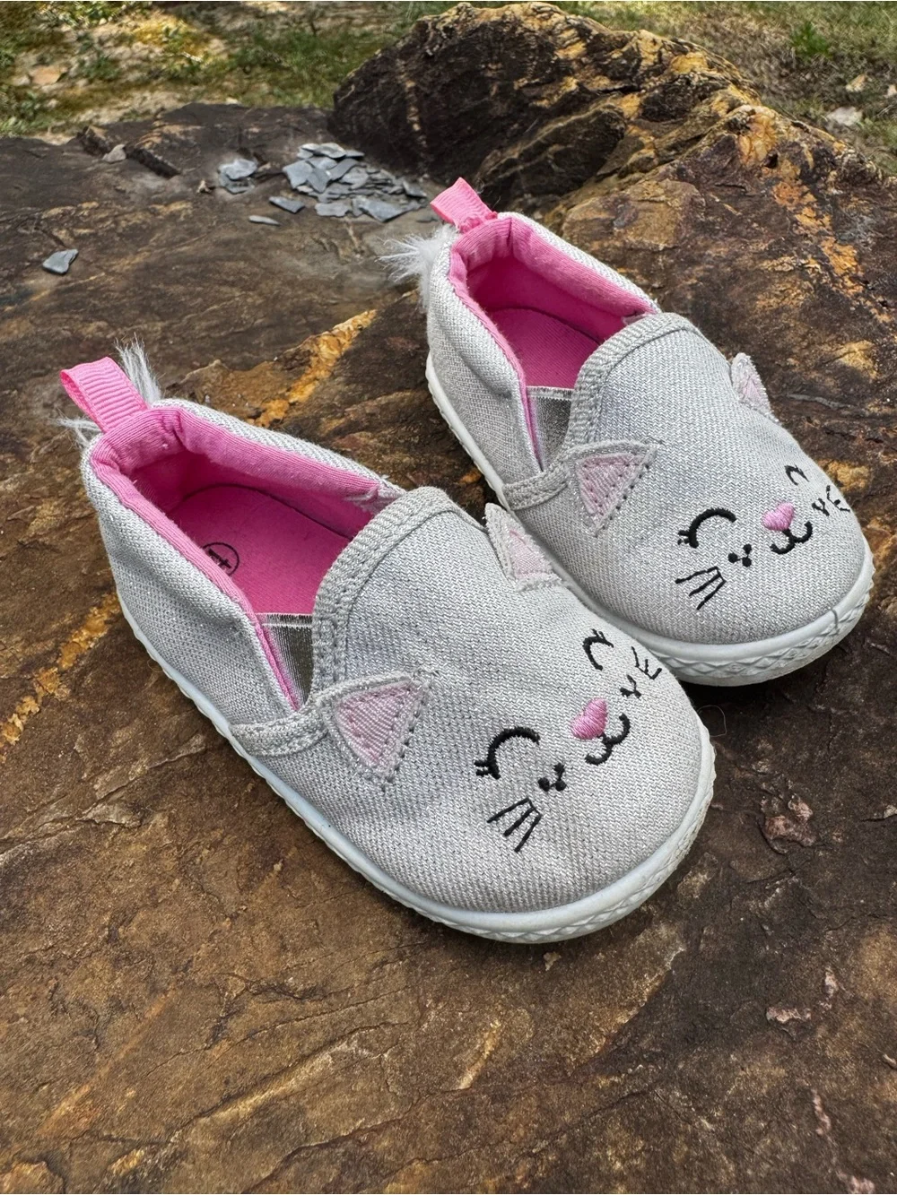 Kids Cat Face Slip-On Shoes - Pink & Gray